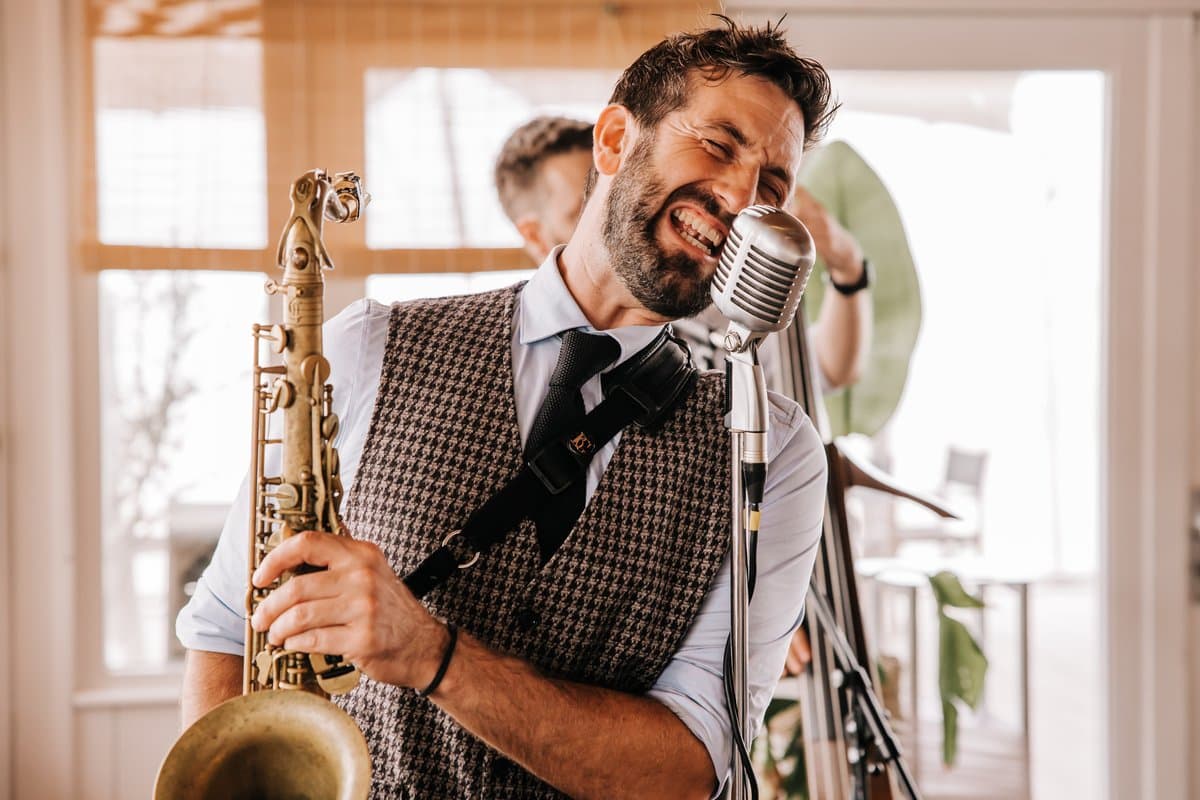 De perfecte muziek voor je bruiloft: van ceremonie tot feest