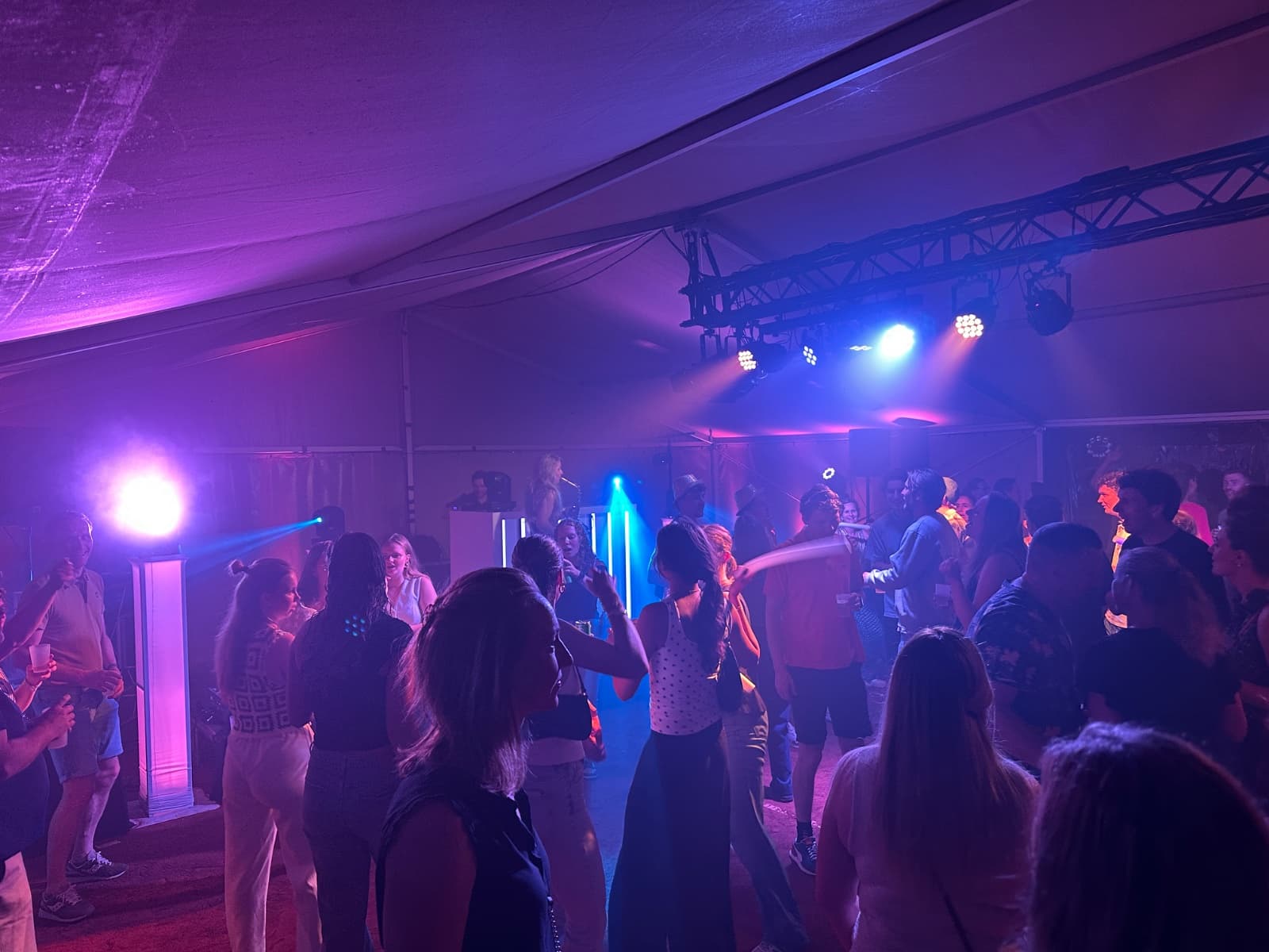 Verlichting maakt het feest: tips voor de perfecte sfeer